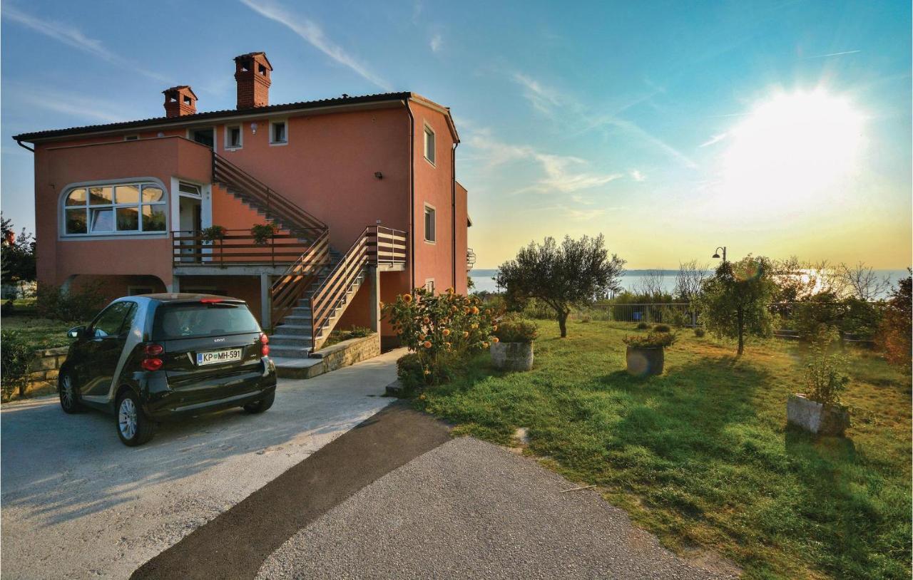 2 Bedroom Amazing Apartment In Portorož Dış mekan fotoğraf