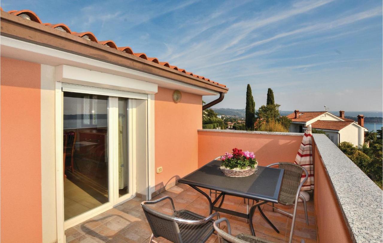 2 Bedroom Amazing Apartment In Portorož Dış mekan fotoğraf