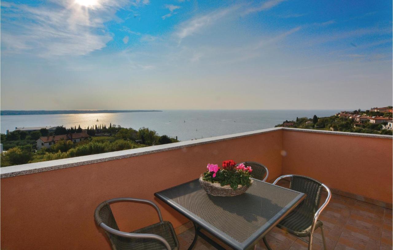 2 Bedroom Amazing Apartment In Portorož Dış mekan fotoğraf
